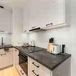 Butterfly Luxury Kasprowicza 20c - Basen, Wellness , Klimatyzacja, Parking 350m Od Morza Apartamento *