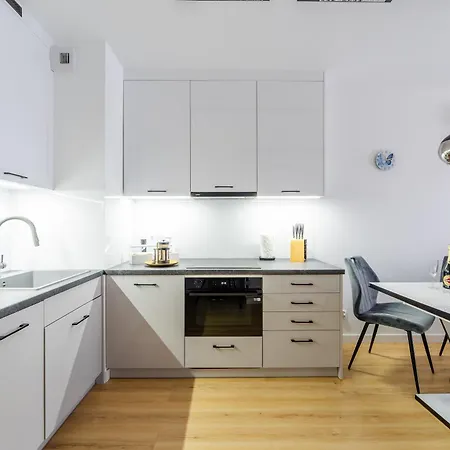Butterfly Luxury - & Pool - Free Private Parking 350m Od Plazy