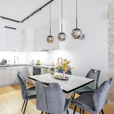 Butterfly Luxury - Basen, Wellness , Klimatyzacja, Parking 350m Od Morza Kołobrzeg